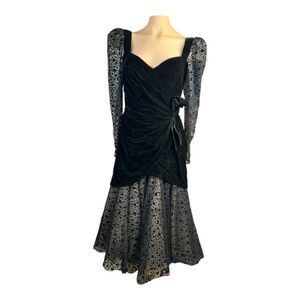 Vintage 1980s Black Velvet & Sheer Animal Print Long Sleeve Cocktail Dress